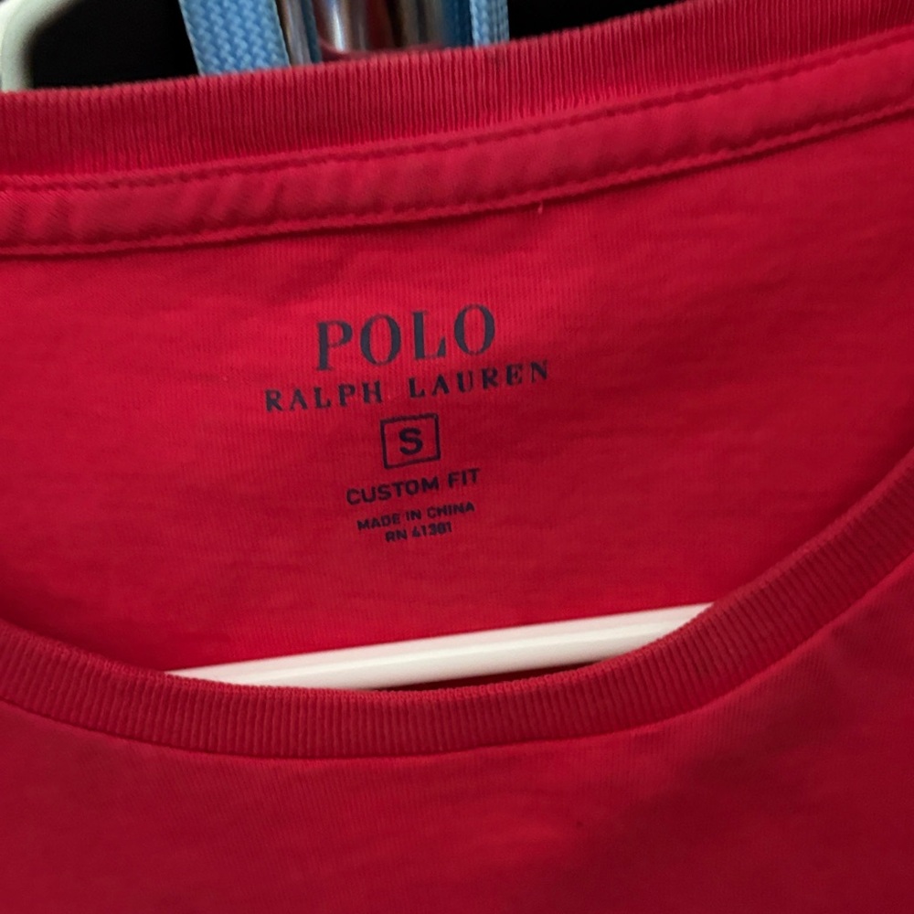 Polo by Ralph Lauren Men's Red T-Shirt - Picture 3 of 3